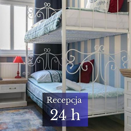 Hostel Night O'Clock Ополе Экстерьер фото